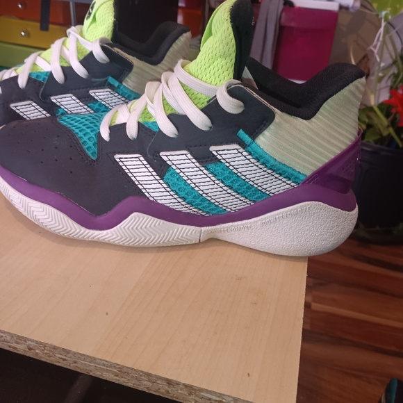 Shoes - Picture 8 of 8